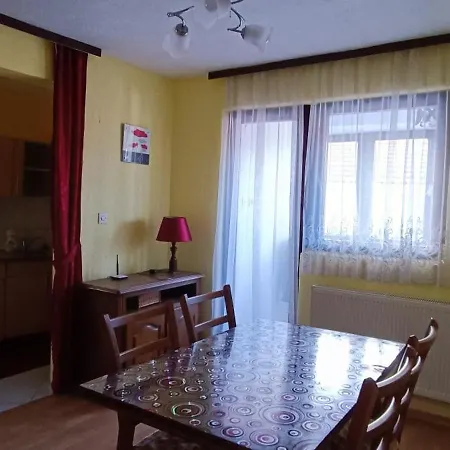 Stari Grad شقة